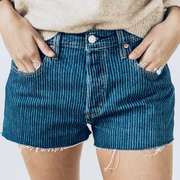 Levi’s 501 Vertical Stripes Cutoff Denim Shorts 31 - Picture 2 of 14